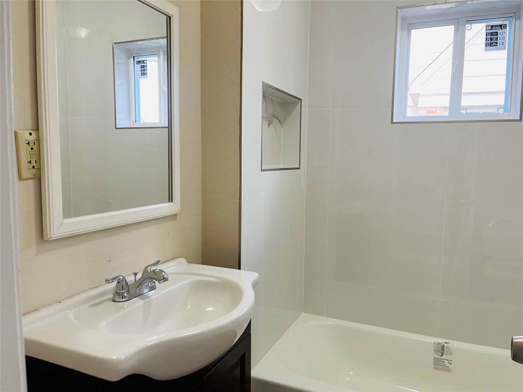 2422 Eagle Street Houston, TX 77004 - Photo 7 of 11