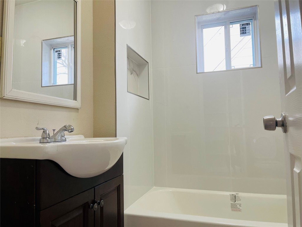 2422 Eagle Street Houston, TX 77004 - Photo 8 of 11