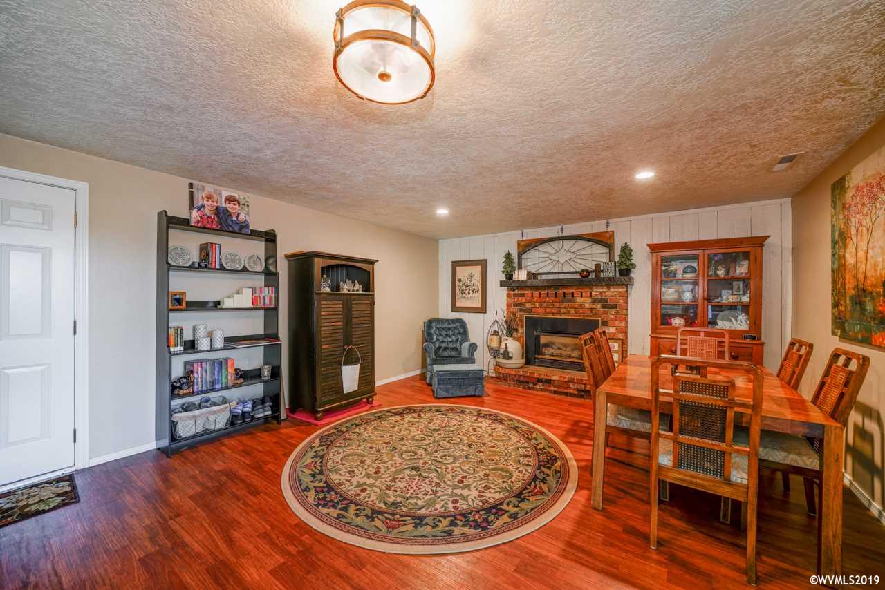 1081 Fabry Road Southeast Salem, OR 97306 - Photo 13 of 28