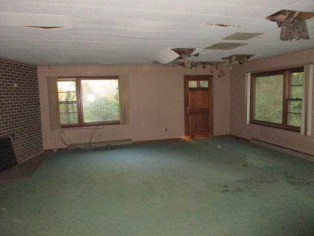 172 Hilltop Road Spring City, TN 37381 - Photo 5 of 18 IMG_7882