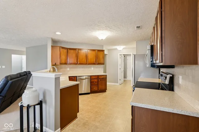 $369,900 | 5556 Jutland Drive, Plainfield, IN 46168