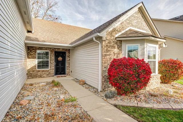 $369,900 | 5556 Jutland Drive, Plainfield, IN 46168