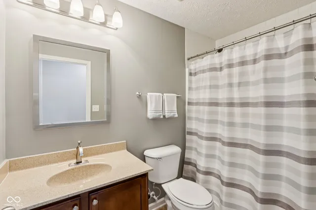 $369,900 | 5556 Jutland Drive, Plainfield, IN 46168