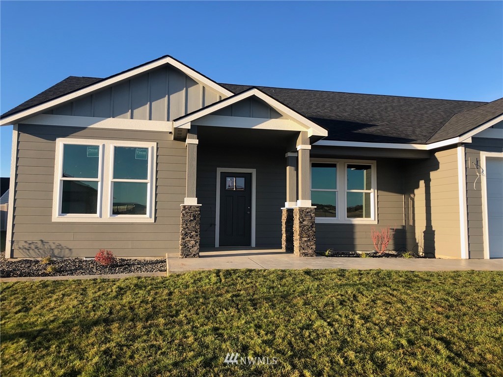 1480 West Goodlander Road Selah, WA 98942 - Photo 2 of 7