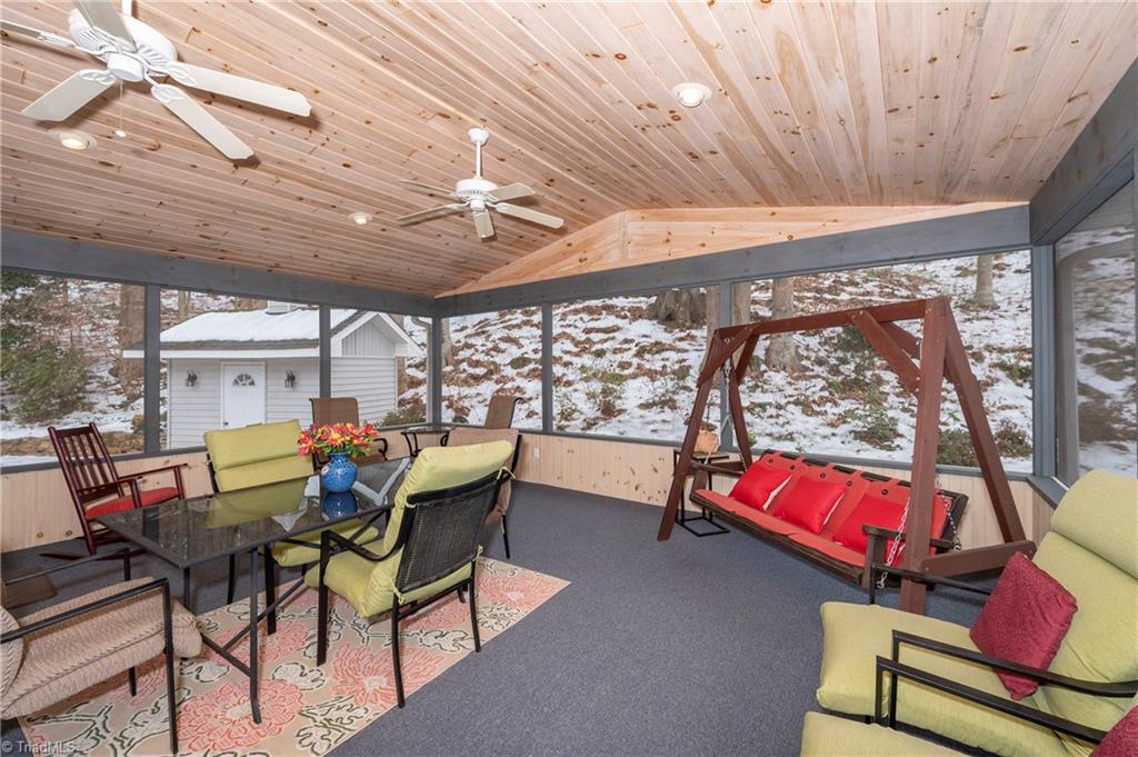 130 Green Valley Road Elkin, NC 28621 - Photo 8 of 43 Living Room-Main