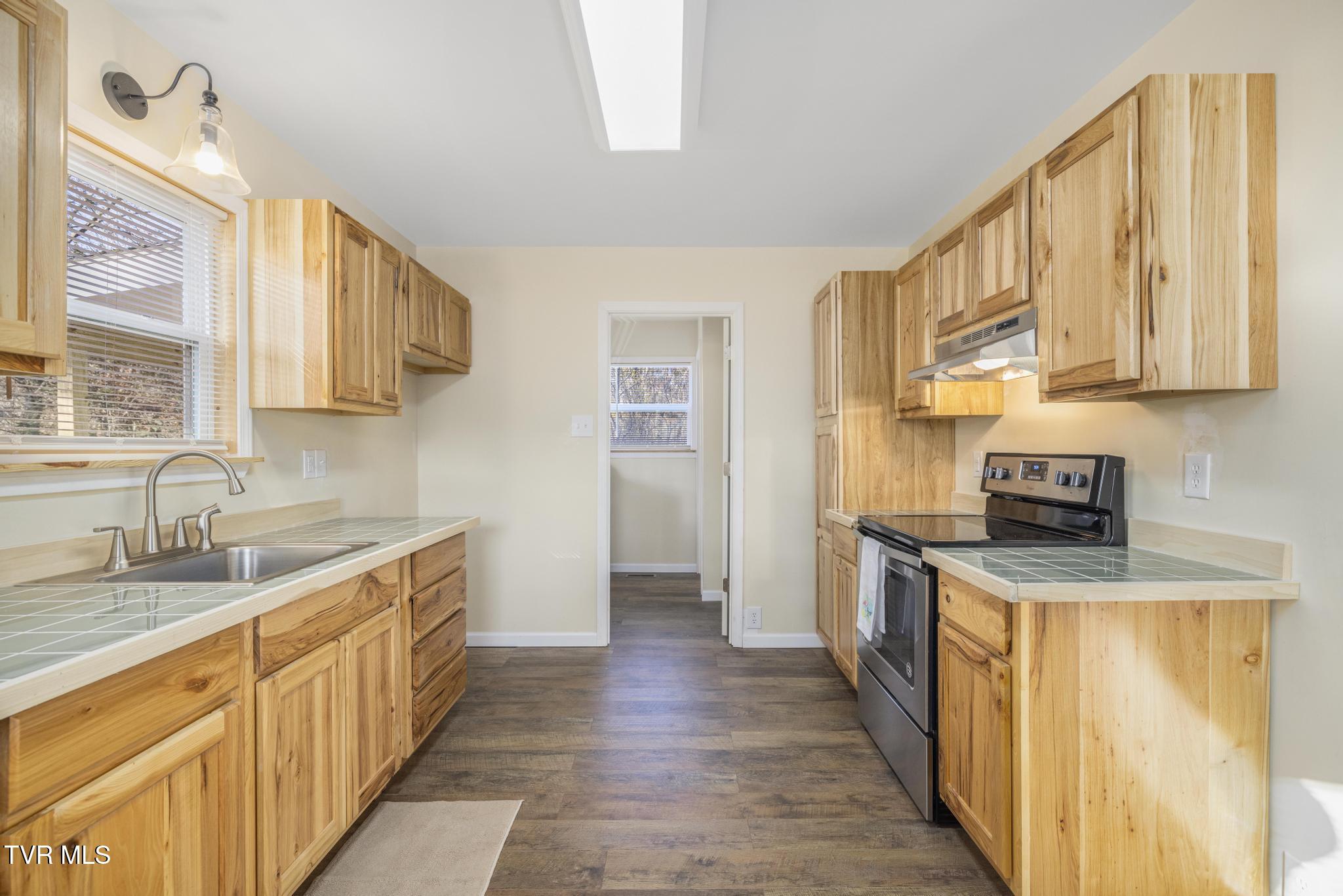 3086 Old State Rte 34 Limestone, TN 37681 - Photo 13 of 62 IMG_3552