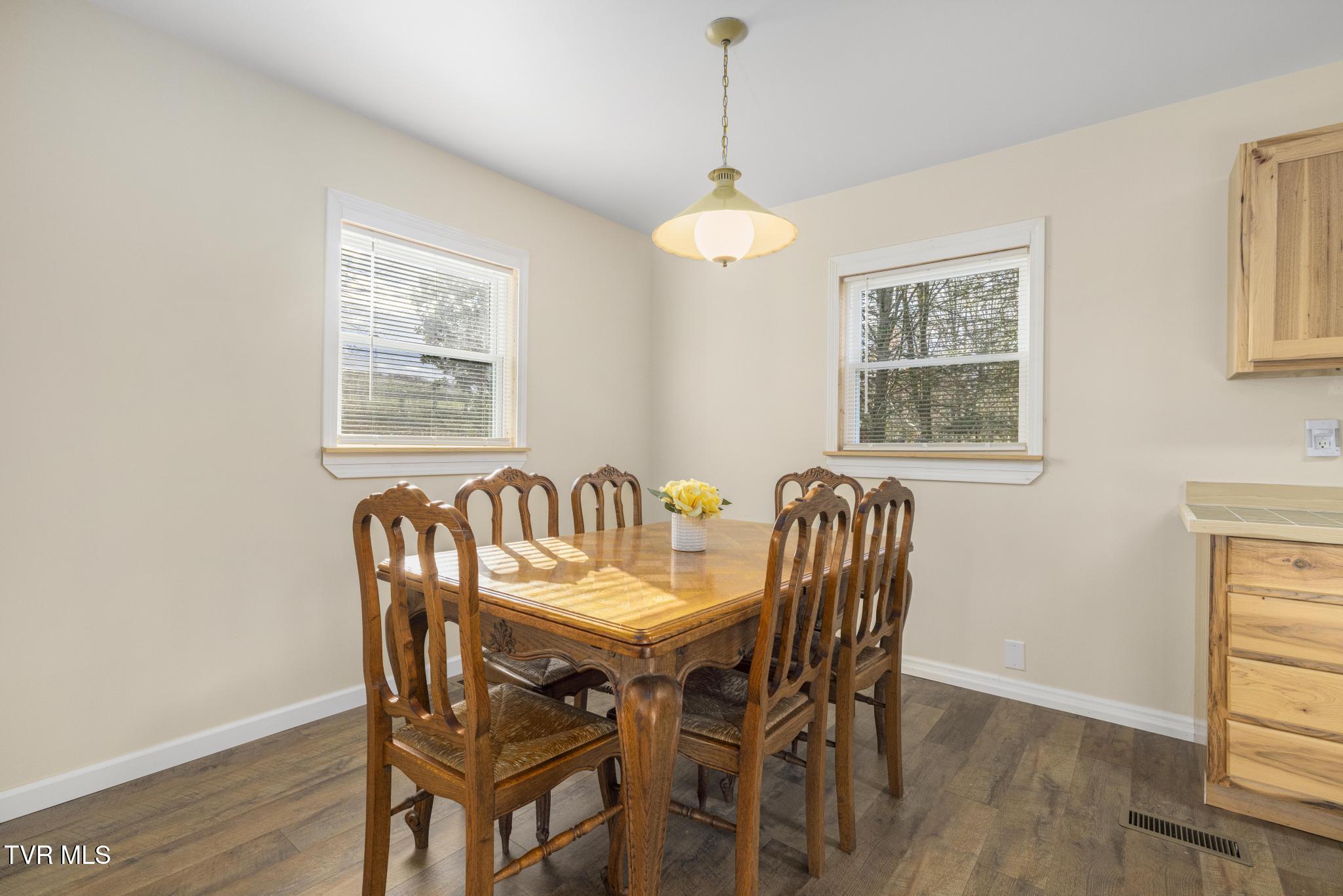 3086 Old State Rte 34 Limestone, TN 37681 - Photo 16 of 62 IMG_3521