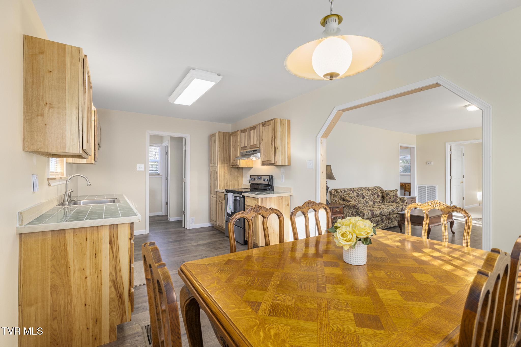 3086 Old State Rte 34 Limestone, TN 37681 - Photo 17 of 62 IMG_3540