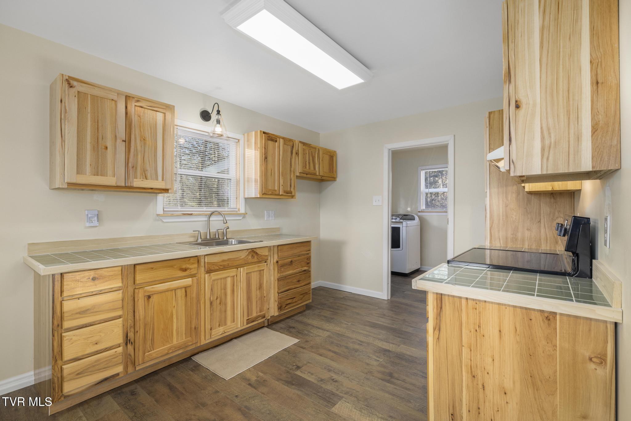 3086 Old State Rte 34 Limestone, TN 37681 - Photo 18 of 62 IMG_3558