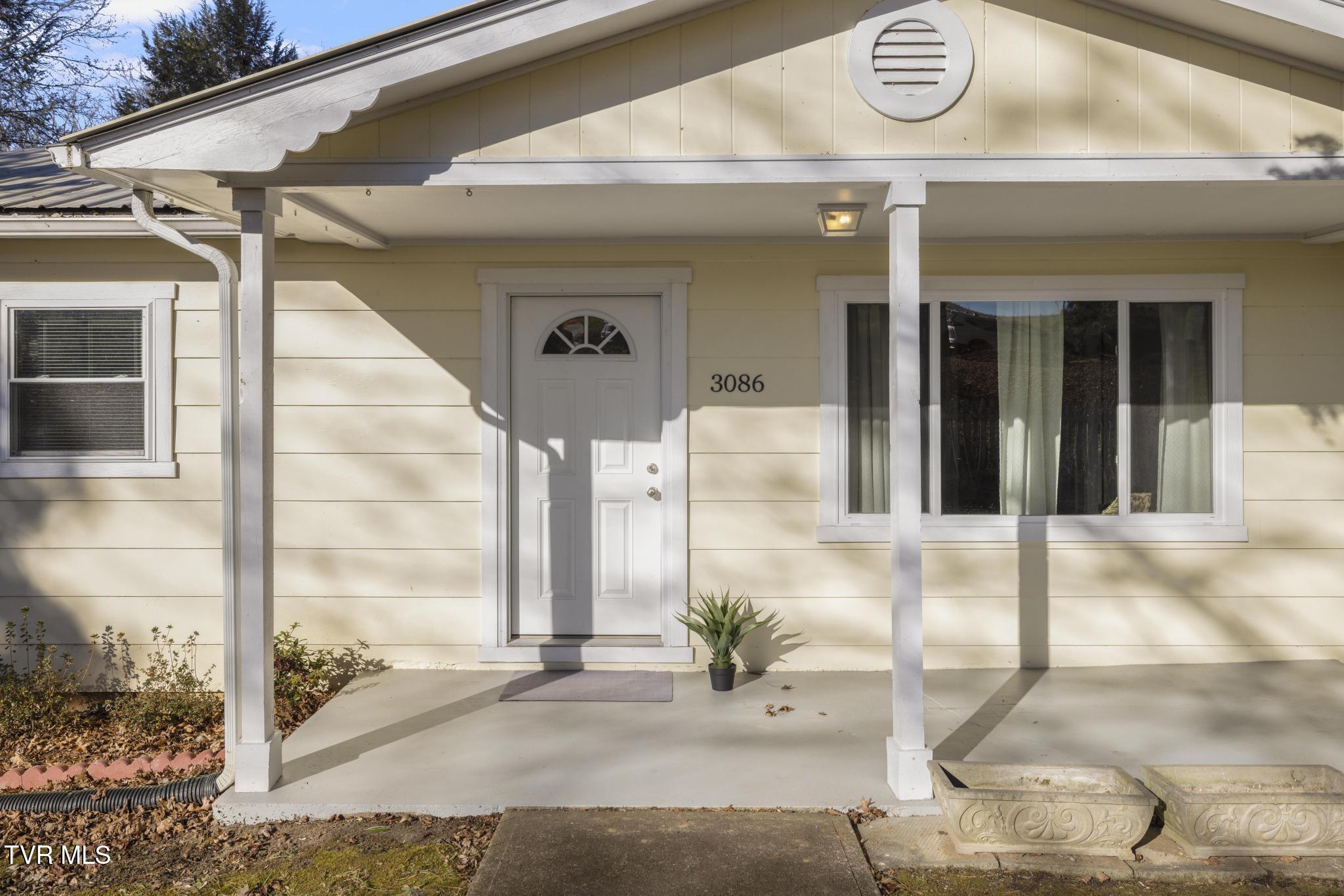 3086 Old State Rte 34 Limestone, TN 37681 - Photo 2 of 62 IMG_3665