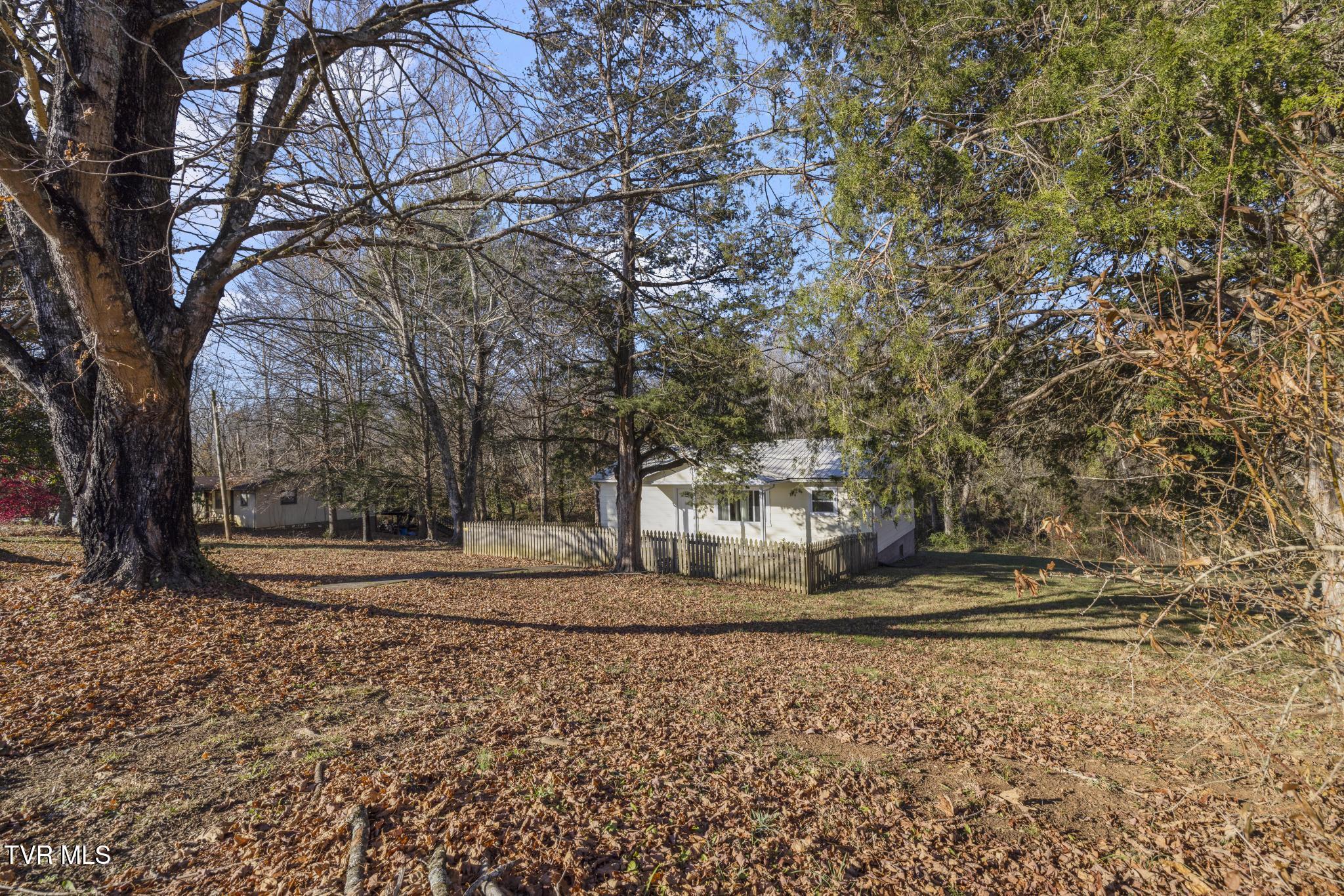 3086 Old State Rte 34 Limestone, TN 37681 - Photo 35 of 62 IMG_3668