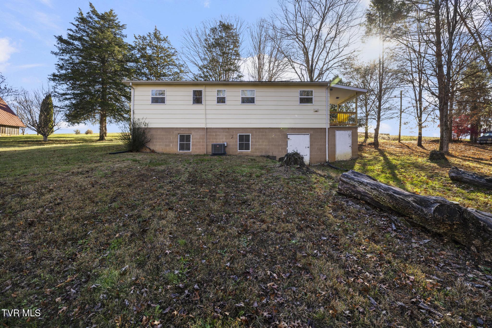 3086 Old State Rte 34 Limestone, TN 37681 - Photo 39 of 62 IMG_3671