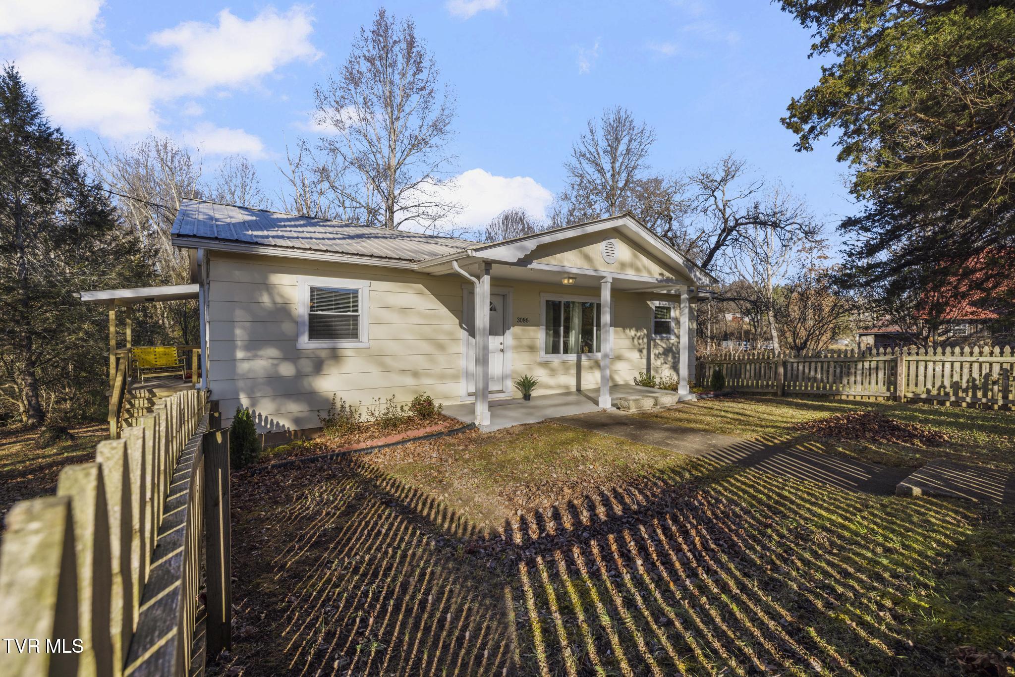 3086 Old State Rte 34 Limestone, TN 37681 - Photo 6 of 62 IMG_3664