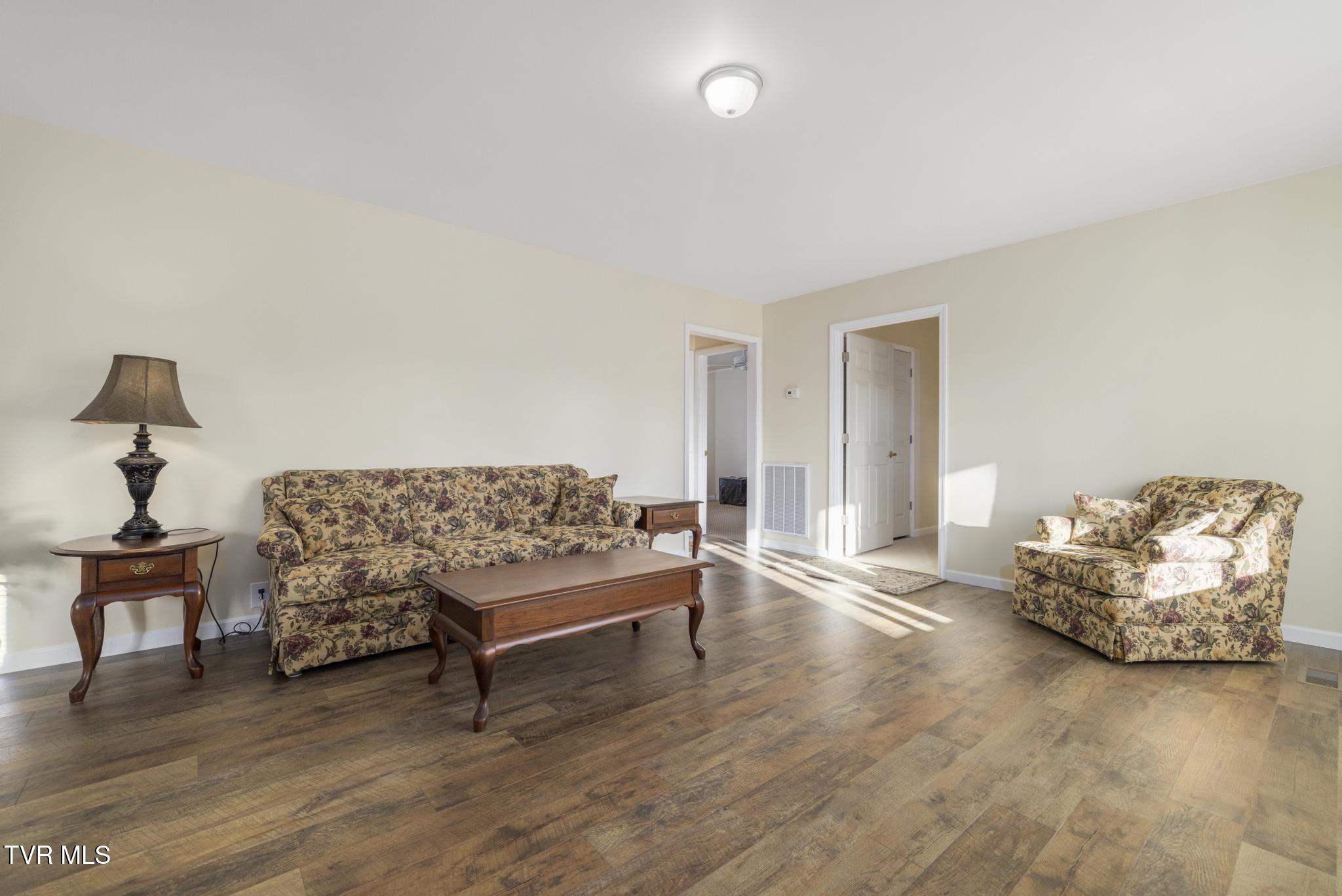 3086 Old State Rte 34 Limestone, TN 37681 - Photo 8 of 62 IMG_3457