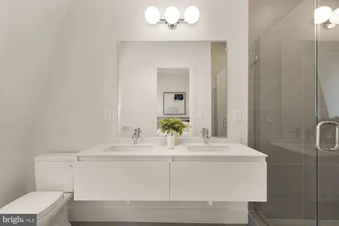 $1,095,000 | 2647 41st Street Northwest, Unit 4, Washington, DC 20007