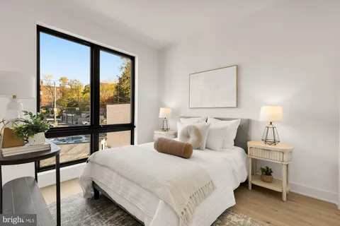 $1,095,000 | 2647 41st Street Northwest, Unit 4, Washington, DC 20007