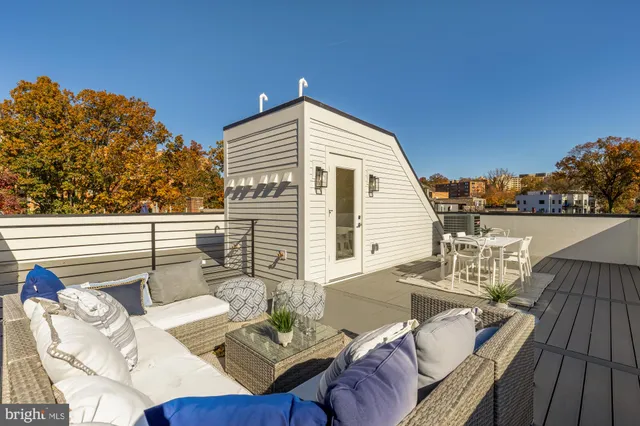 a view of deck with patio