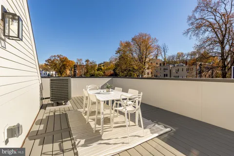 $1,095,000 | 2647 41st Street Northwest, Unit 4, Washington, DC 20007