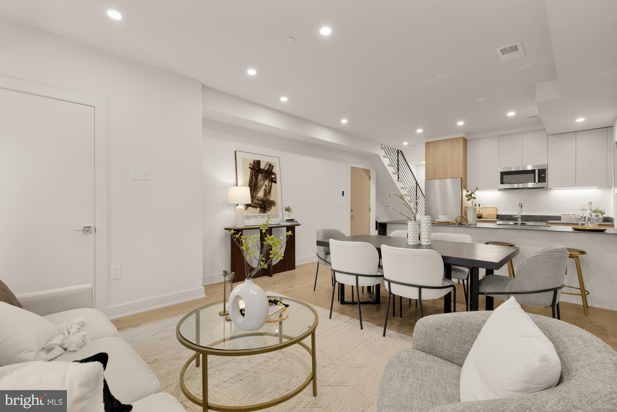 2647 41st Street Northwest, Unit 4 Washington, DC 20007 - Photo 4 of 35 High ceilings