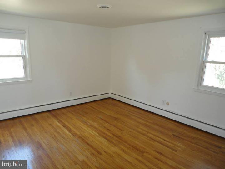 5 Pine Road Malvern, PA 19355 - Photo 16 of 21 Bedroom
