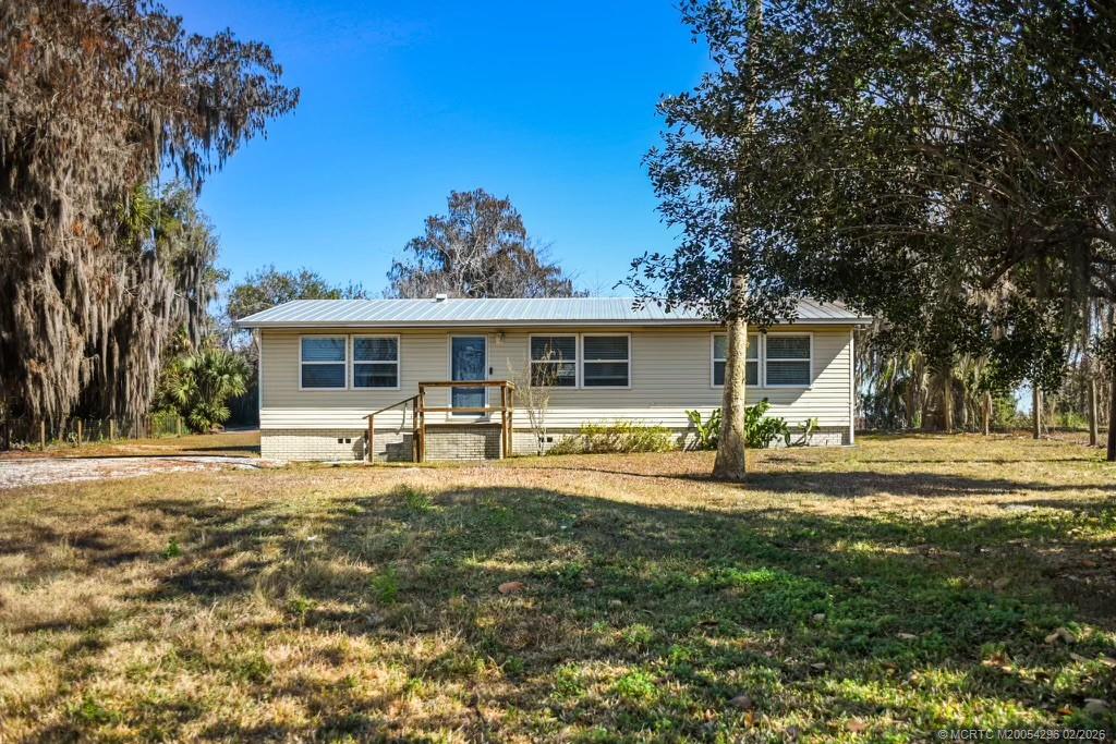 9803 Highway 441 Okeechobee, FL 34974 - Photo 1 of 15