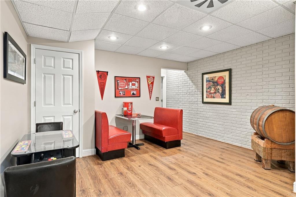 545 Greenland Road Northeast Sandy Springs, GA 30342 - Photo 37 of 64 Gallery Image 37