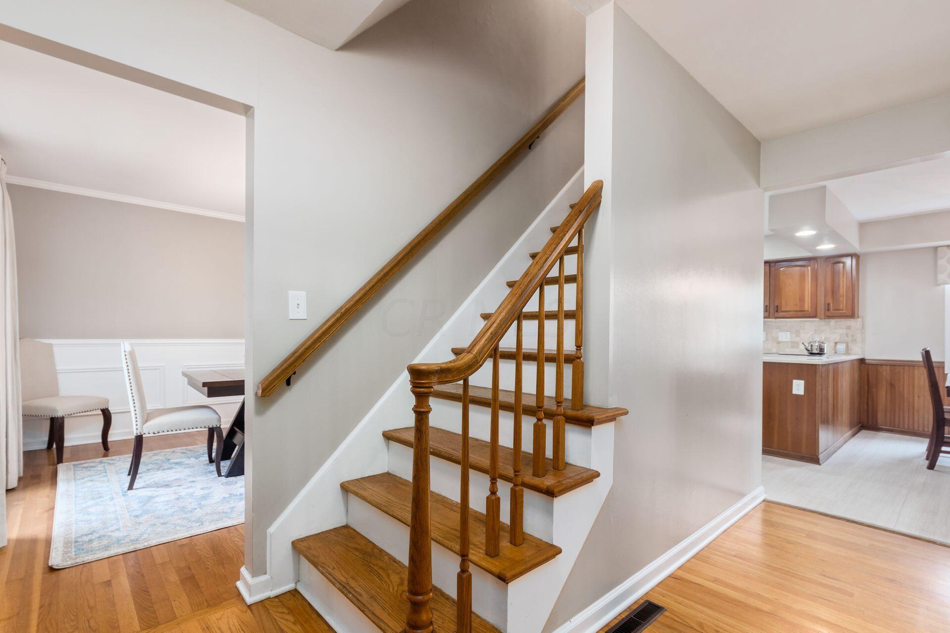 4220 Camborne Road Columbus, OH 43220 - Photo 34 of 45 FRONT INTERIOR FOYER!