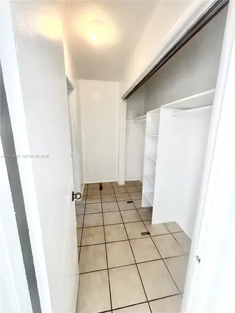 $1,495 | 15 Alhambra Circle, Unit 6, Coral Gables, FL 33134