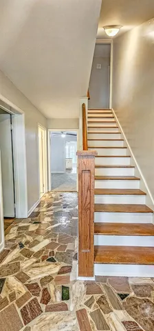 $449,000 | 724 Center Drive, Memphis, TN 38112