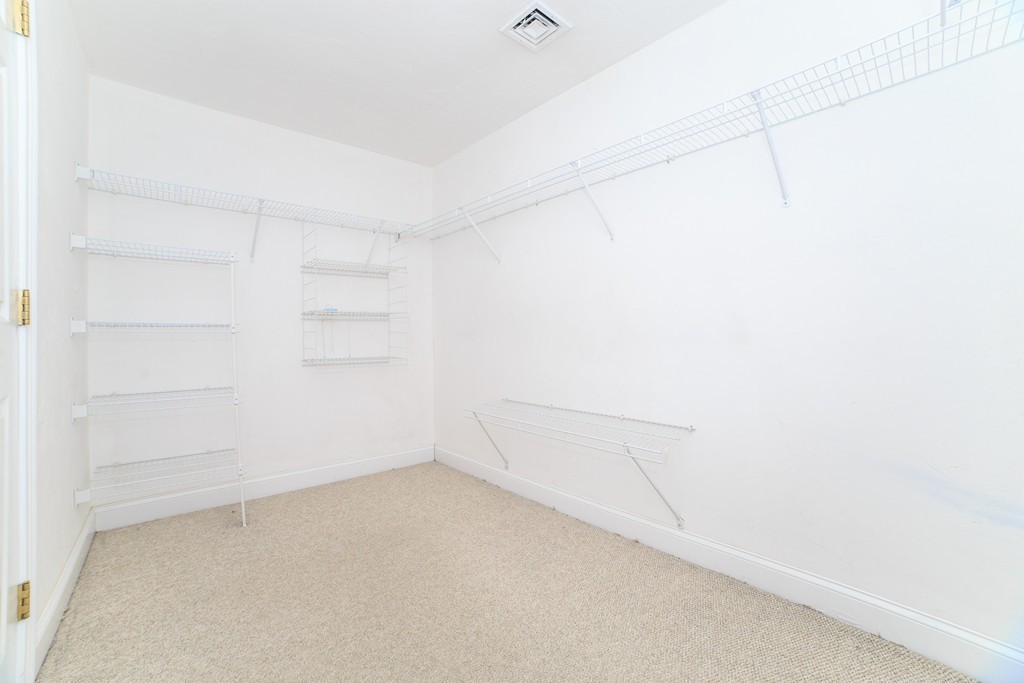 54 Beaconwood Road, Unit 2 Newton, MA 02461 - Photo 13 of 30 Gallery Image 13