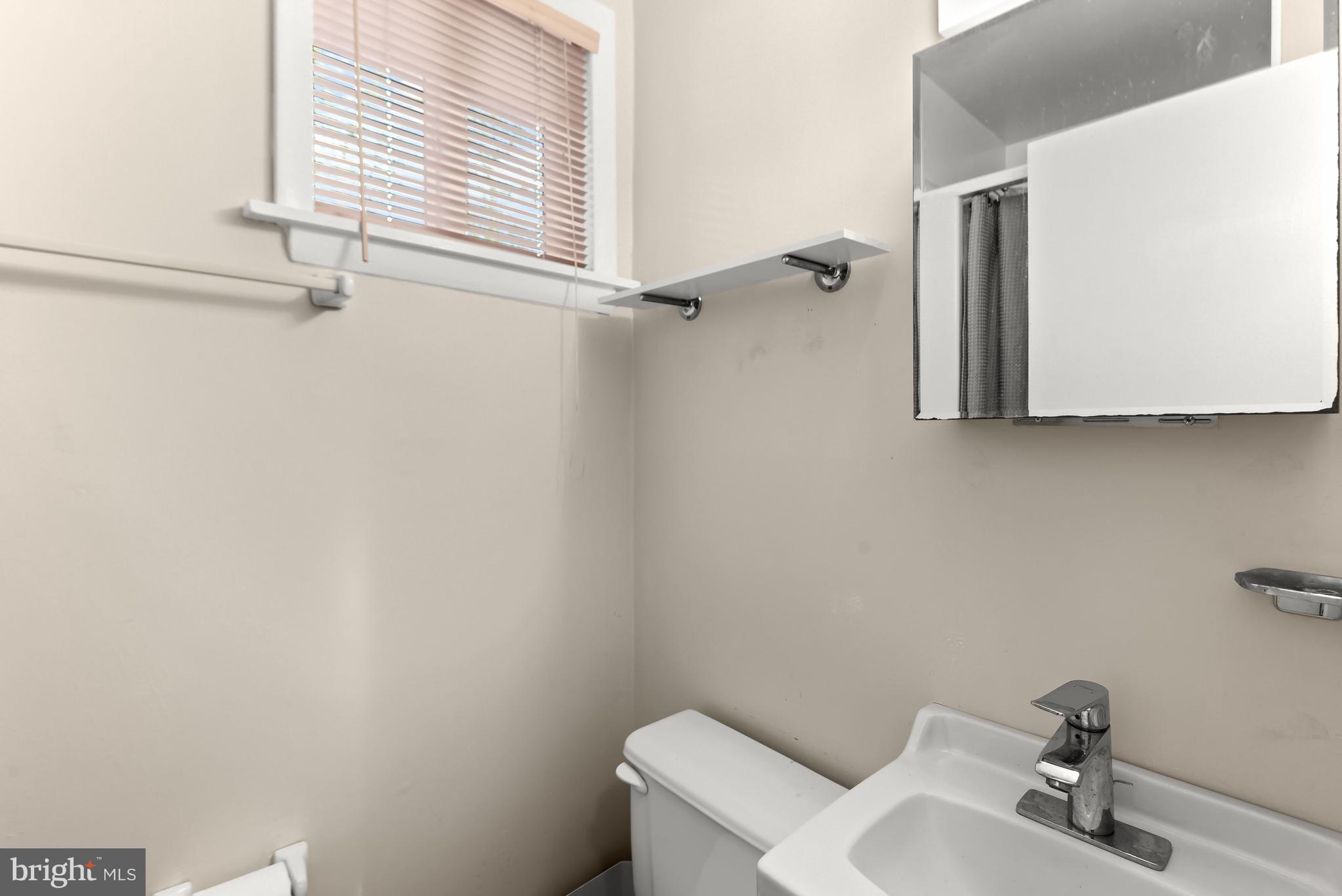 8508 Chervil Road Lanham, MD 20706 - Photo 27 of 45 Third Full Bathroom