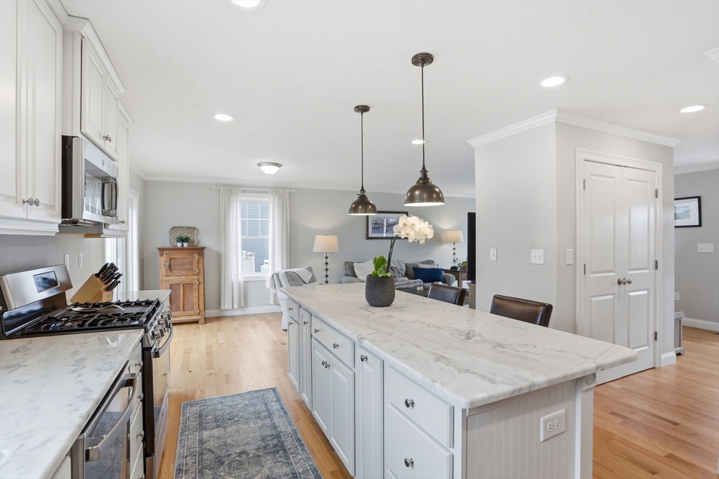 175 Rangeway Road Billerica, MA 01862 - Photo 11 of 42