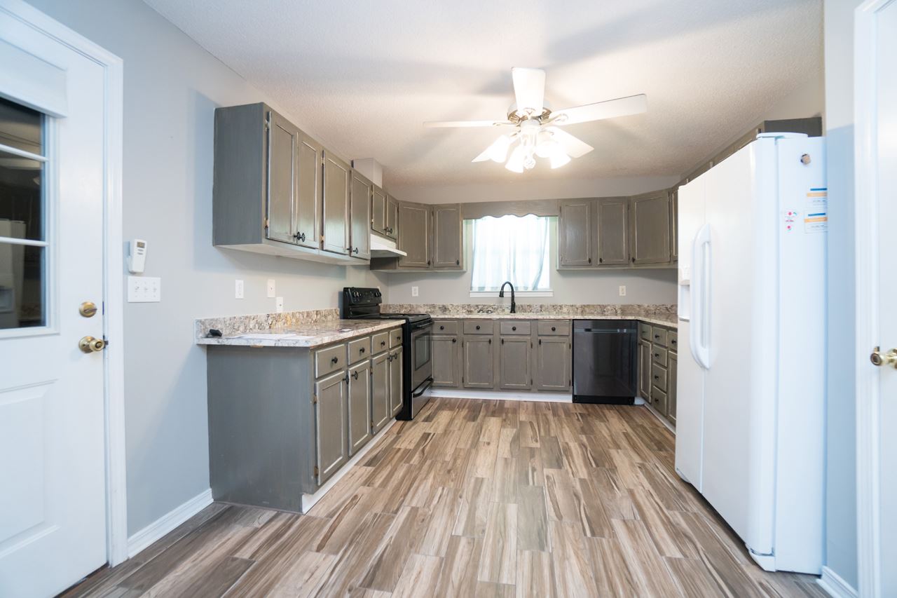 4594 Spinnaker Way Orange Beach, AL 36561 - Photo 8 of 31