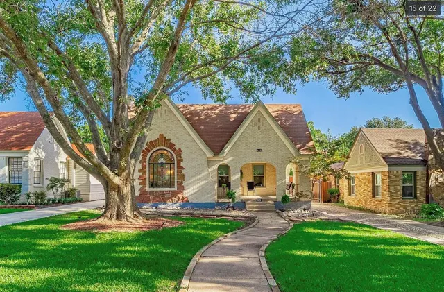 $4,950 | 915 Stewart Drive, Dallas, TX 75208