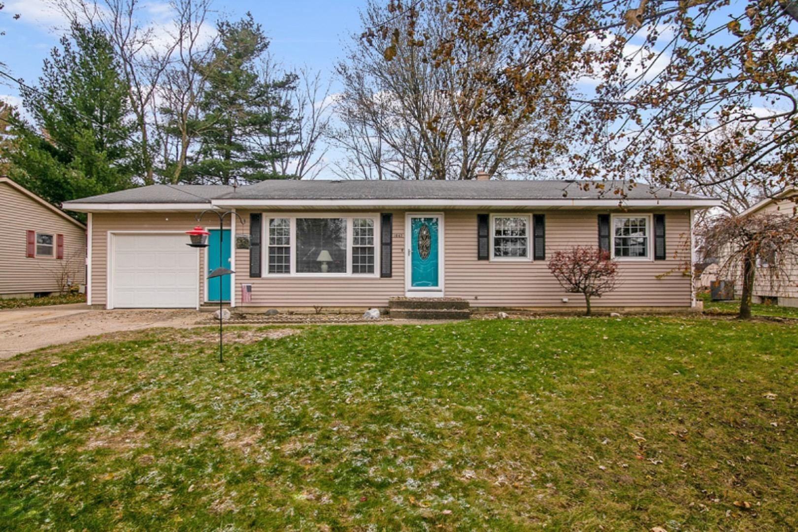 1647 Fairview Street Jenison, MI 49428 - Photo 1 of 25 IMG_1000