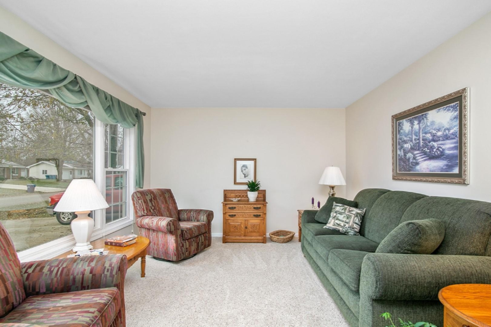 1647 Fairview Street Jenison, MI 49428 - Photo 4 of 25 IMG_1003