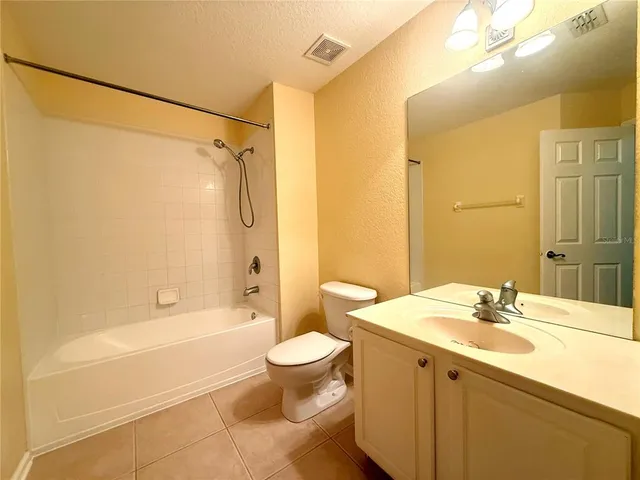 $2,300 | 6462 Daysbrook Drive, Unit 105, Orlando, FL 32835