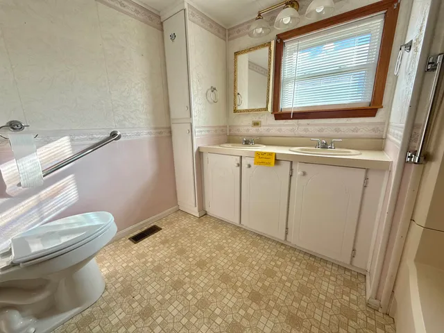 $69,900 | 81 Crampton Road, Unit 33, Castleton, VT 05735