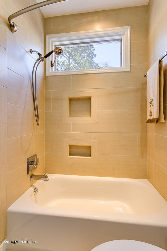 18 Beachwood Road Fernandina Beach, FL 32034 - Photo 31 of 47 Shower to 2nd Bath