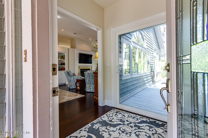 18 Beachwood Road Fernandina Beach, FL 32034 - Photo 4 of 47 From Foyer into Living Room