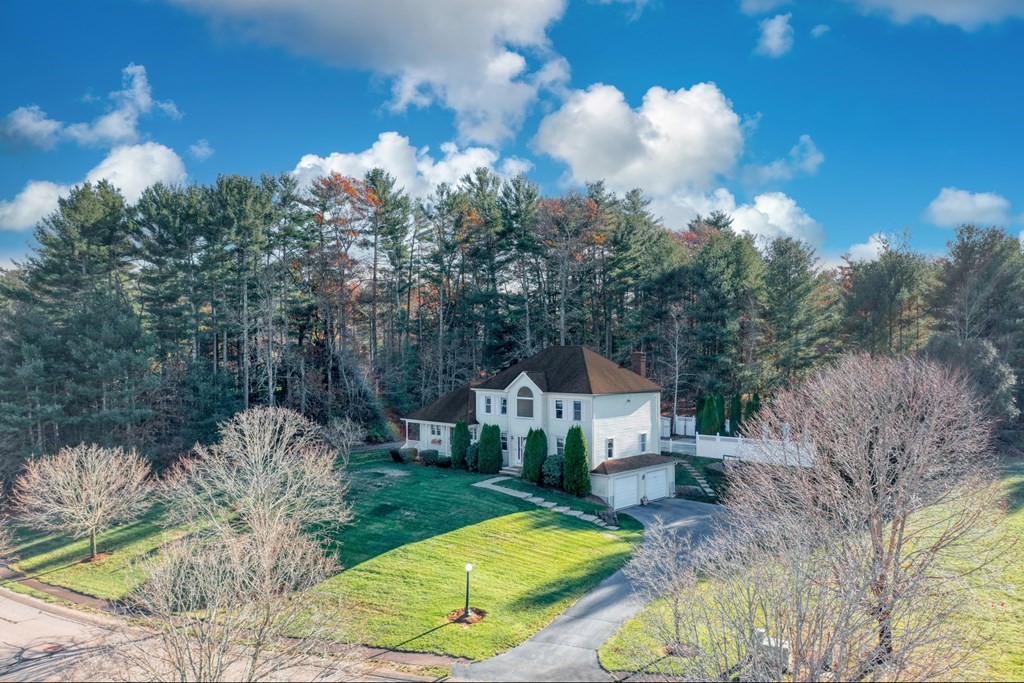 40 Deer Run Road Kingston, MA 02364 - Photo 1 of 39 Gallery Image 1