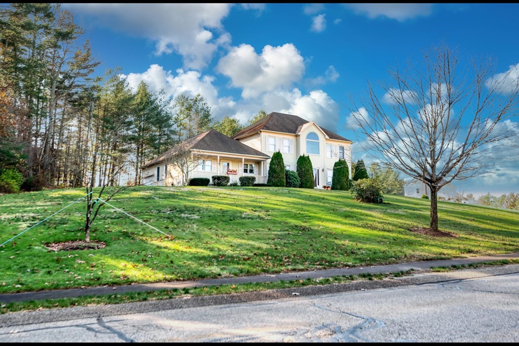 40 Deer Run Road Kingston, MA 02364 - Photo 3 of 39 Gallery Image 3