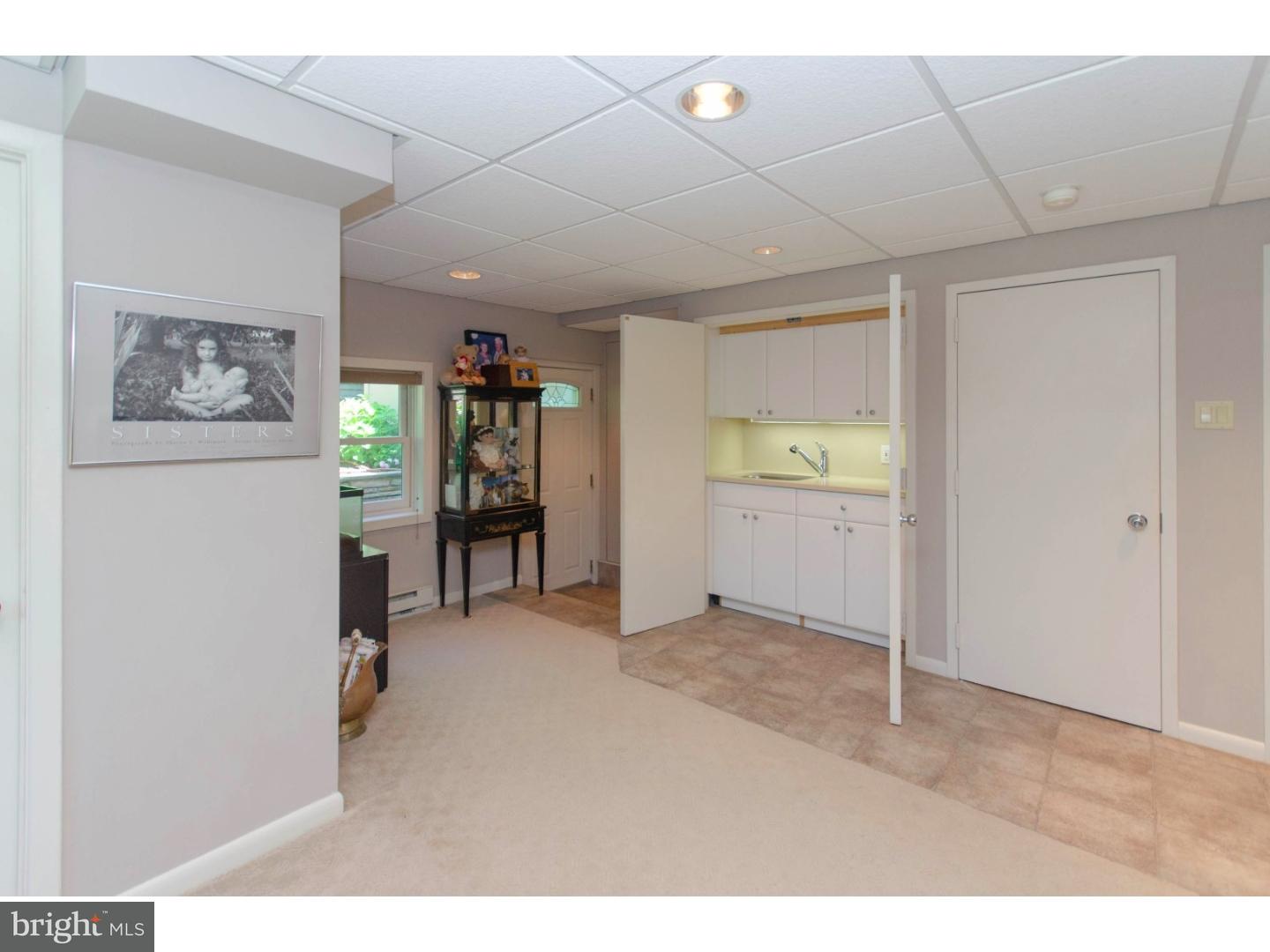 3292 Manor Road Huntingdon Valley, PA 19006 - Photo 17 of 25 In-law Suite