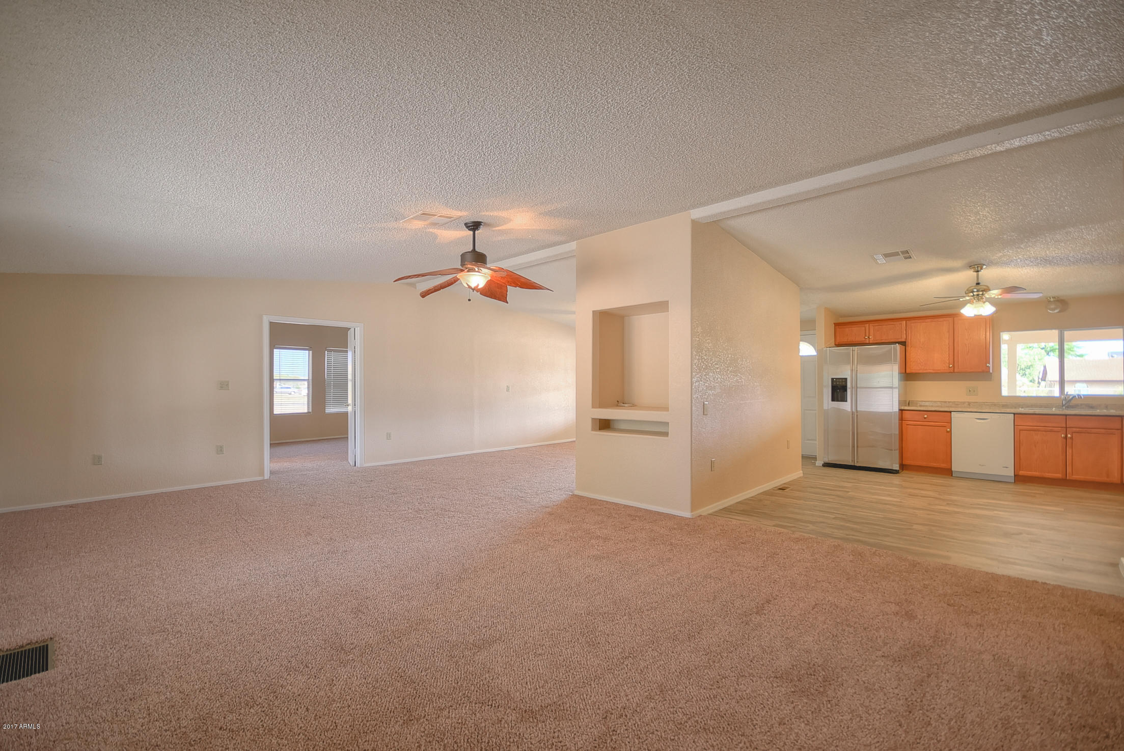 1152 East Maddock Road Phoenix, AZ 85086 - Photo 11 of 33 11