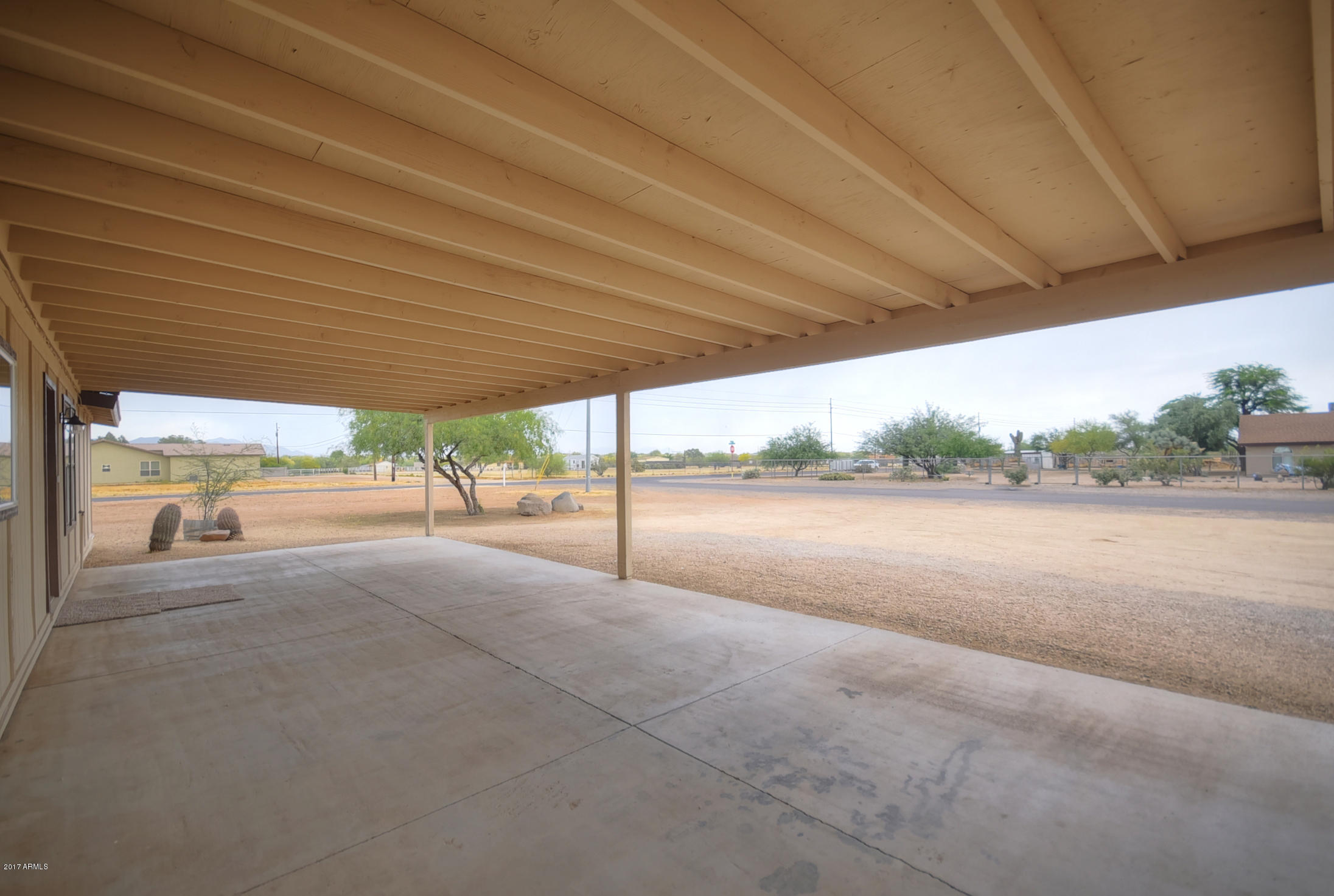 1152 East Maddock Road Phoenix, AZ 85086 - Photo 4 of 33 4