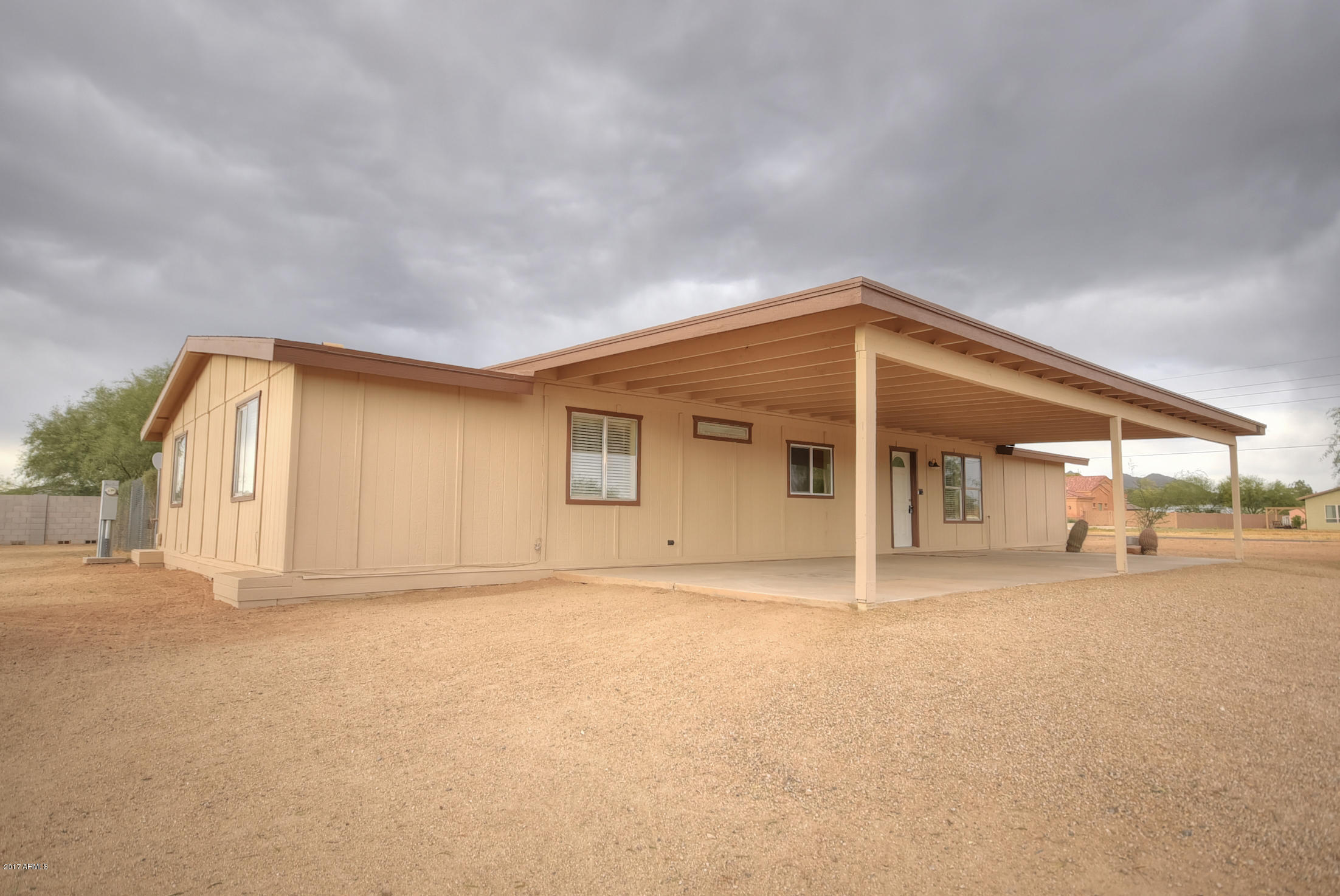1152 East Maddock Road Phoenix, AZ 85086 - Photo 5 of 33 5