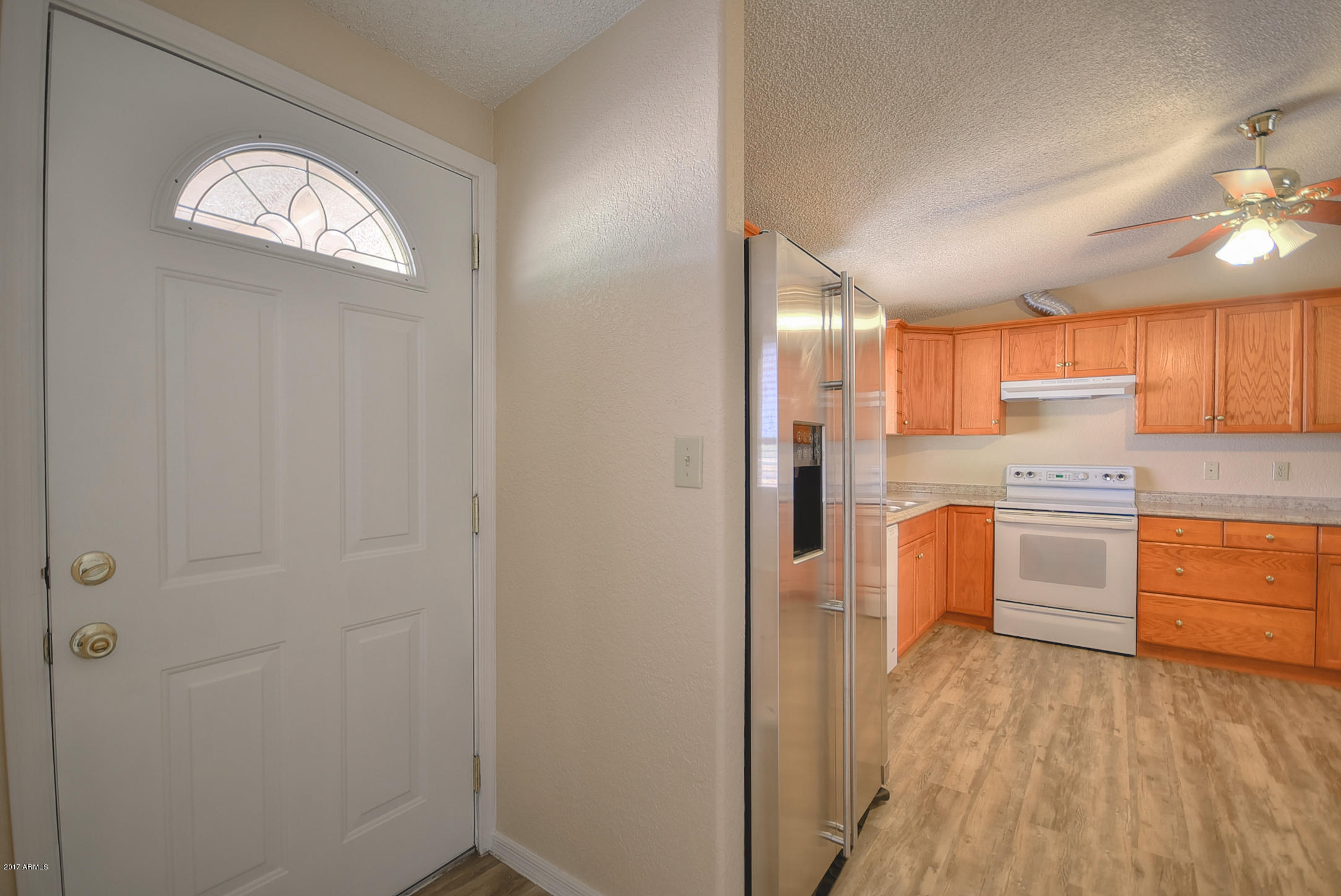 1152 East Maddock Road Phoenix, AZ 85086 - Photo 8 of 33 8