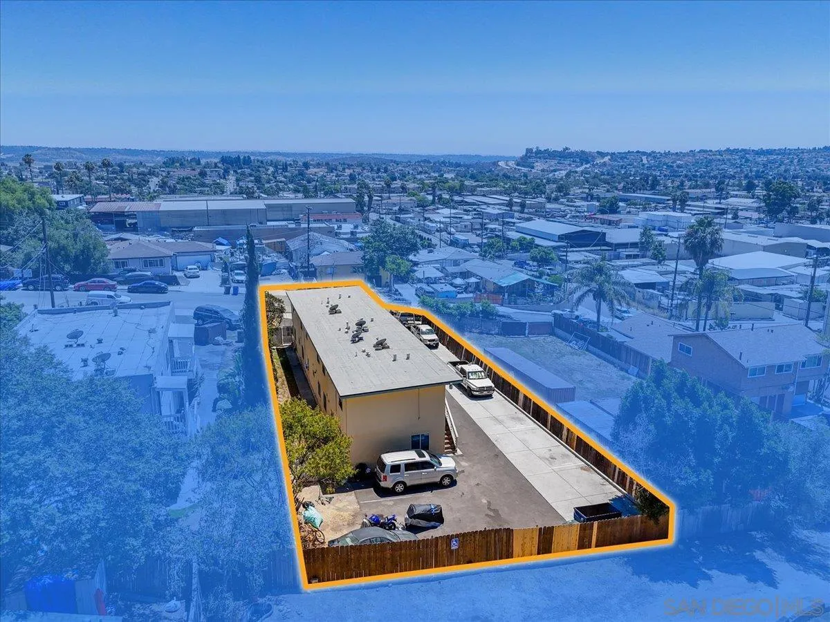 9208 Harness Street Spring Valley, CA 91977 - Photo 6 of 13