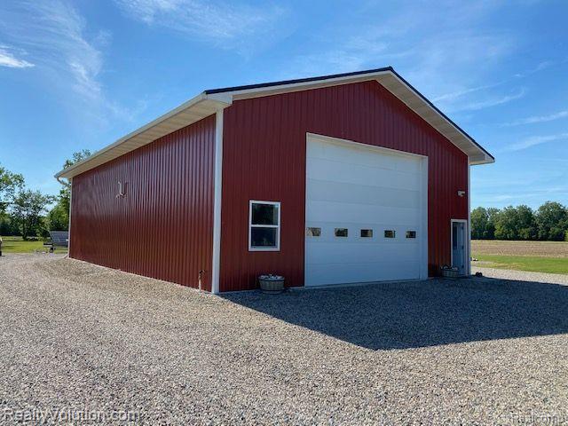 61211 Romeo Plank Road Ray, MI 48096 - Photo 6 of 44