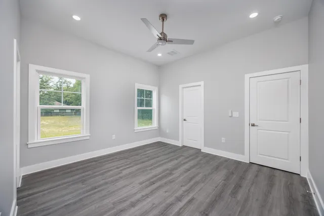 $299,900 | 26 Shebbi Lane, Freeport, FL 32439